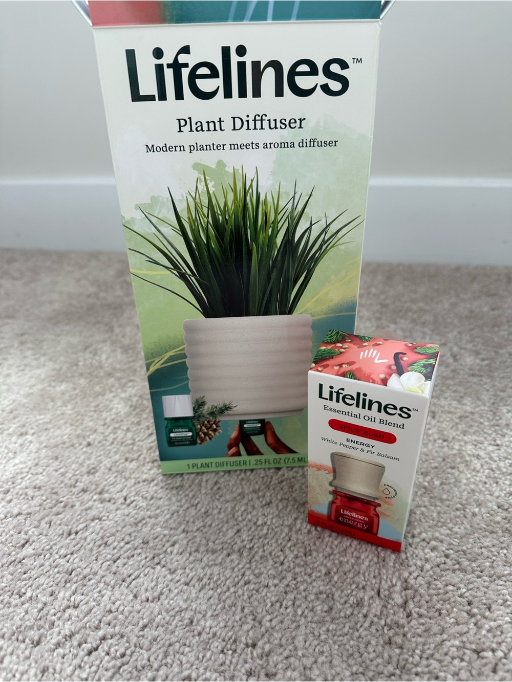 Lifelines Plant Diffuser with Essential Oil - Green & White